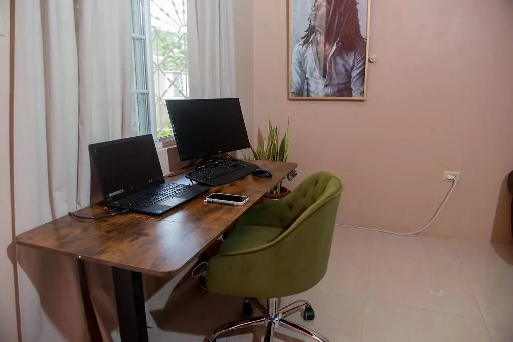 Montego Bay Island Home Near Beach Airport Ямайка