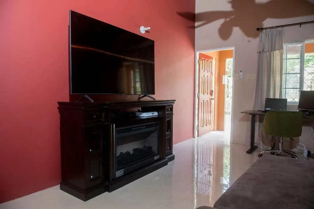 Montego Bay Island Home Near Beach Airport Дом отдыха Бухта Монтего
